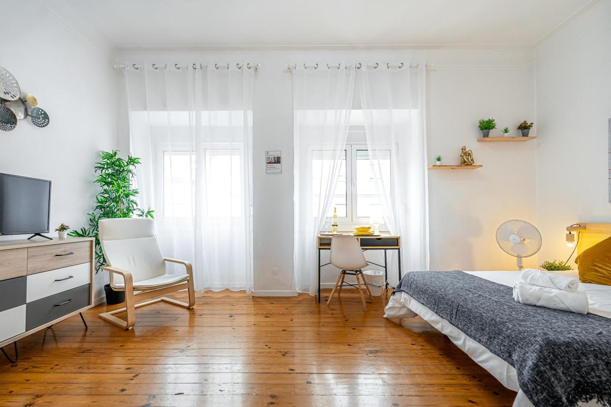 April Square By Lisbon With Sintra Hotel Amadora Exterior photo