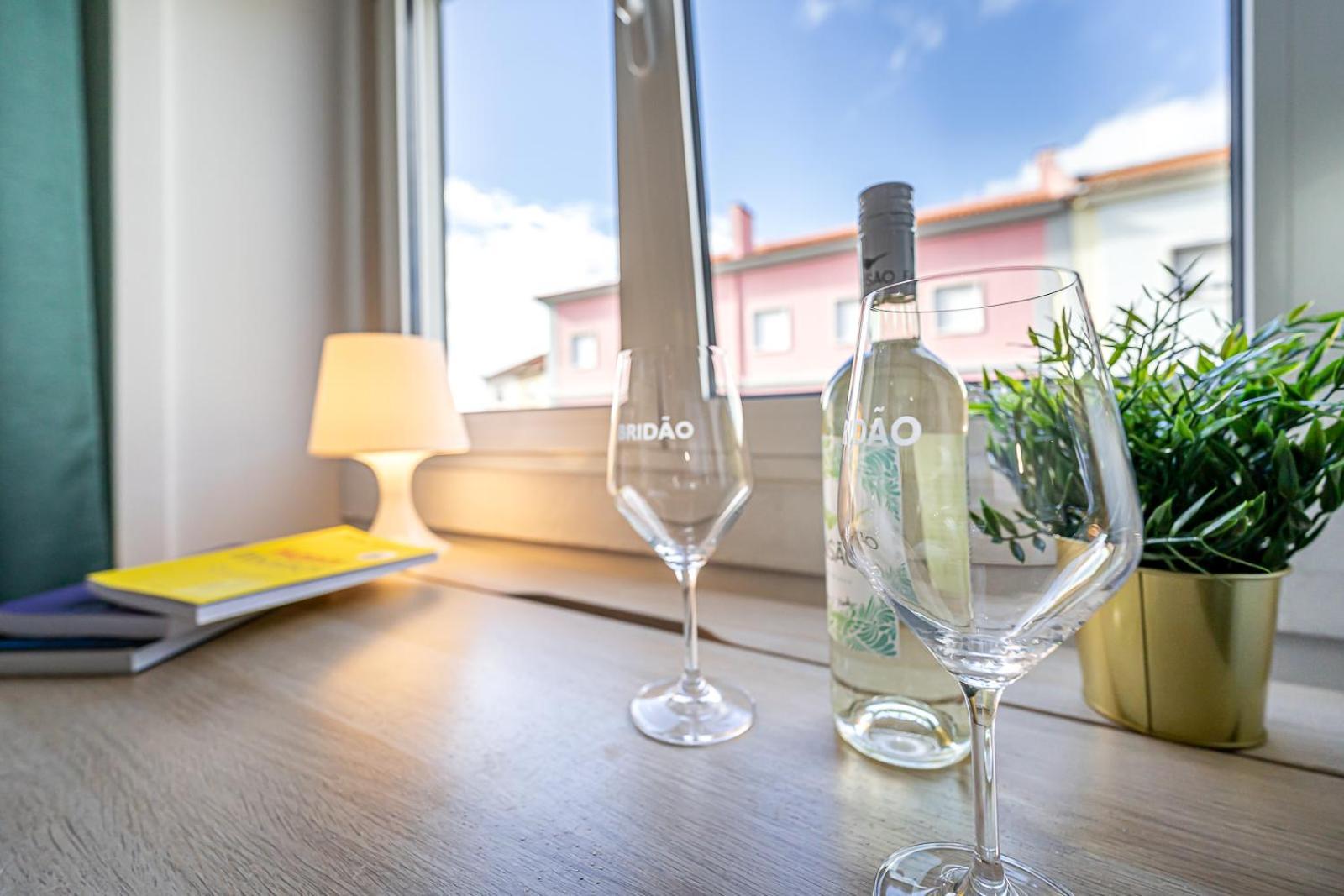 April Square By Lisbon With Sintra Hotel Amadora Exterior photo
